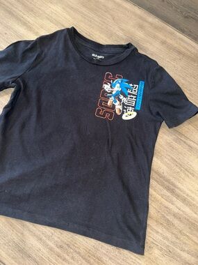 Old Navy Black Sonic the Hedgehog Short-Sleeve Tee